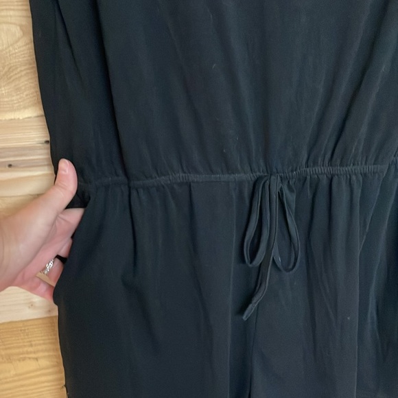 Anrabess size XXL Black Short Sleeve Romper with Pockets and Draw String Waist - Picture 3 of 10